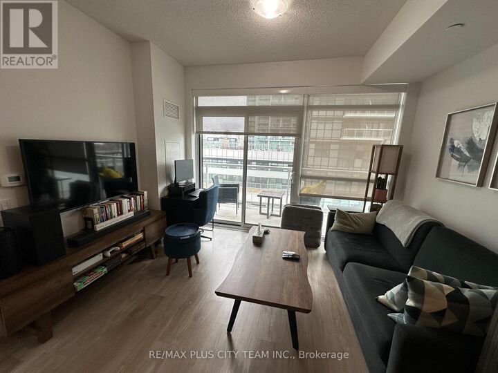 Property Photo: 251 Manitoba Street 501 ON M8Y 0C7