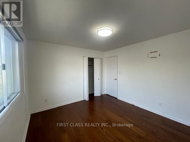 Property Photo: 93 Peckham Avenue N3 ON M2R 2V4
