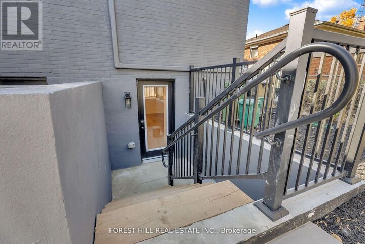 Property Photo:  105 Galloway Road Unit D  ON M1E 1W9 