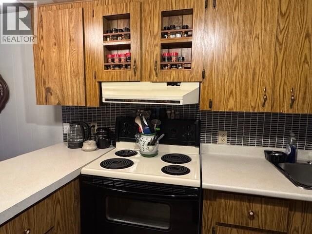 Property Photo:  746 Thompson Avenue 3  BC V0E 1M0 