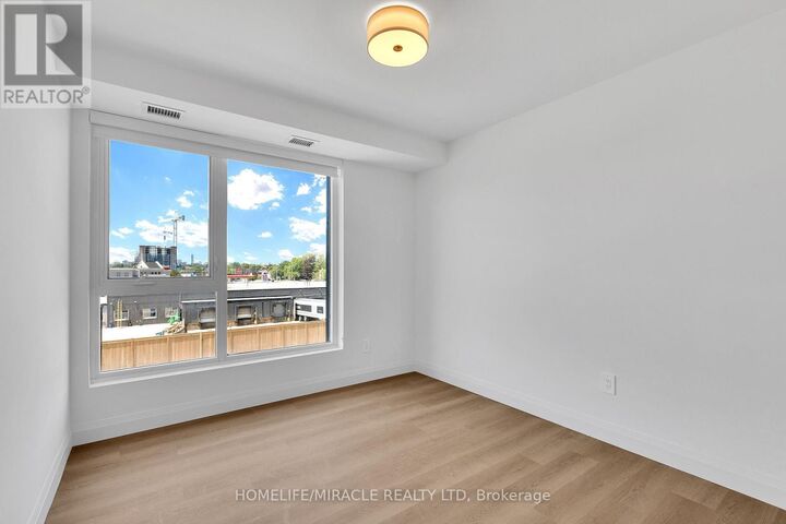 Property Photo:  1333 Weber Street East 313  ON N2A 1C2 