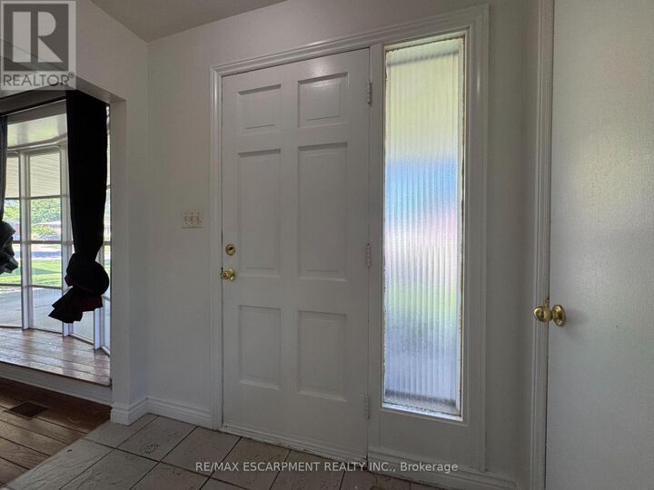 Property Photo: 71 Hoover Crescent ON L9A 3H2