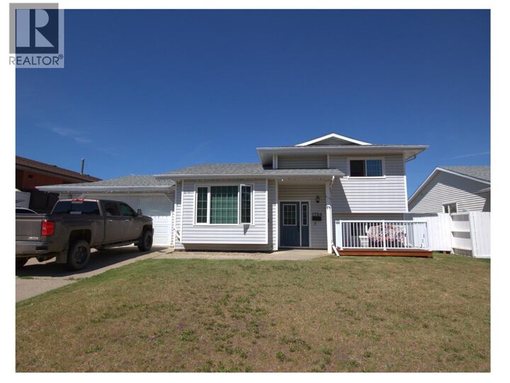 1704 Cedarwood Court — photo 1