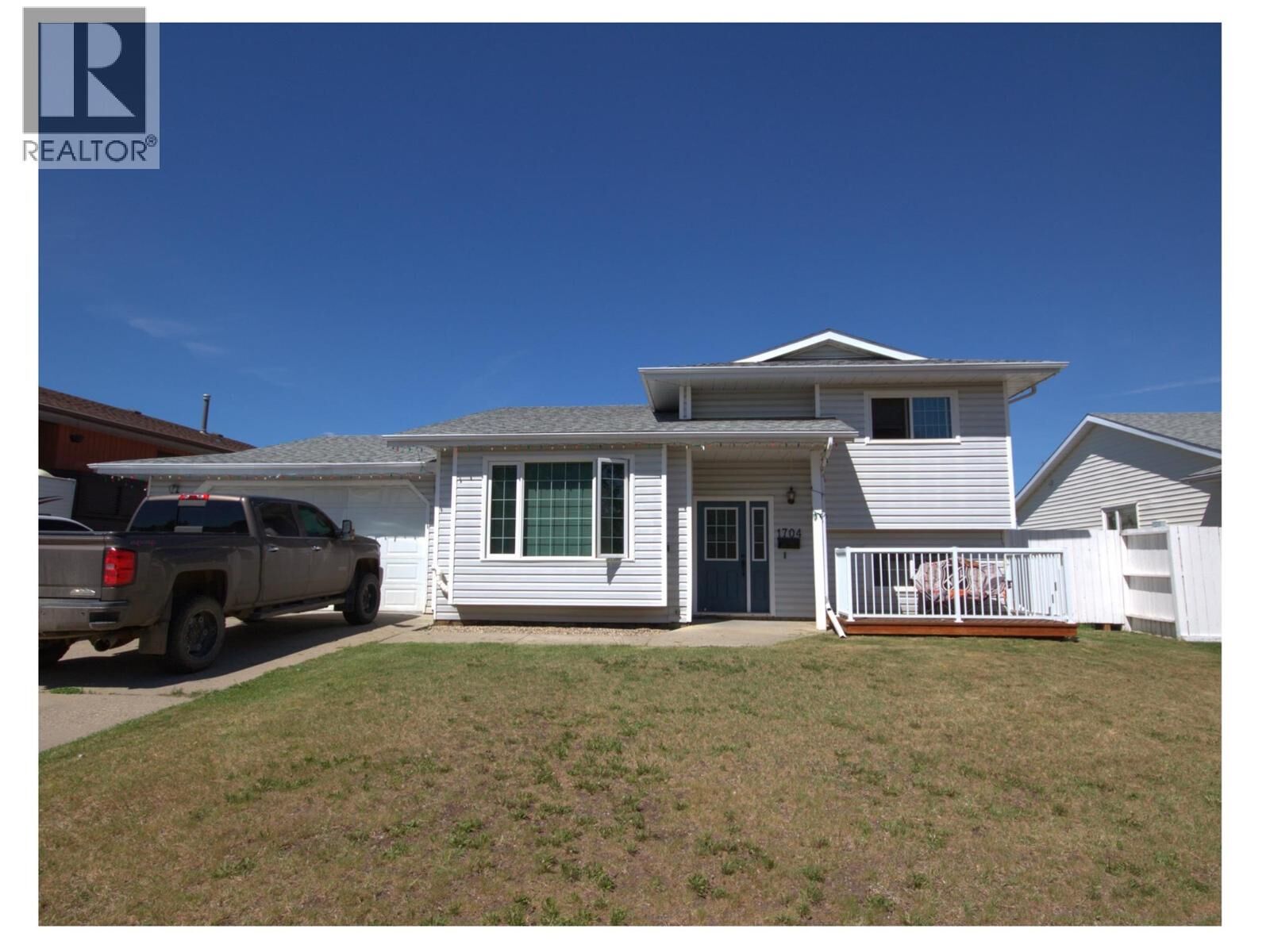 Property Photo: 1704 Cedarwood Court BC V1G 4L8