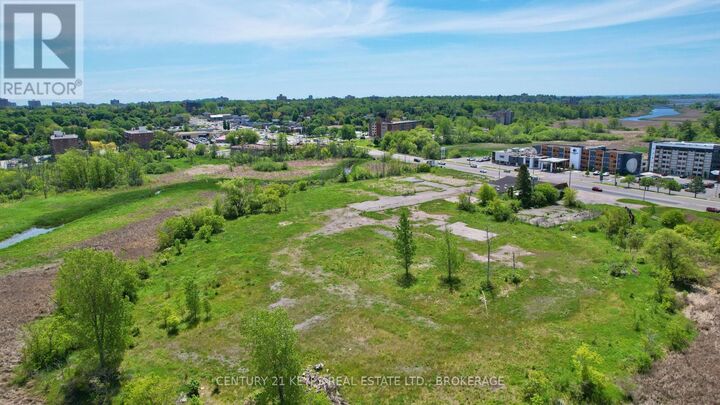 Property Photo:  1473 Princess Street  ON K7M 9G3 