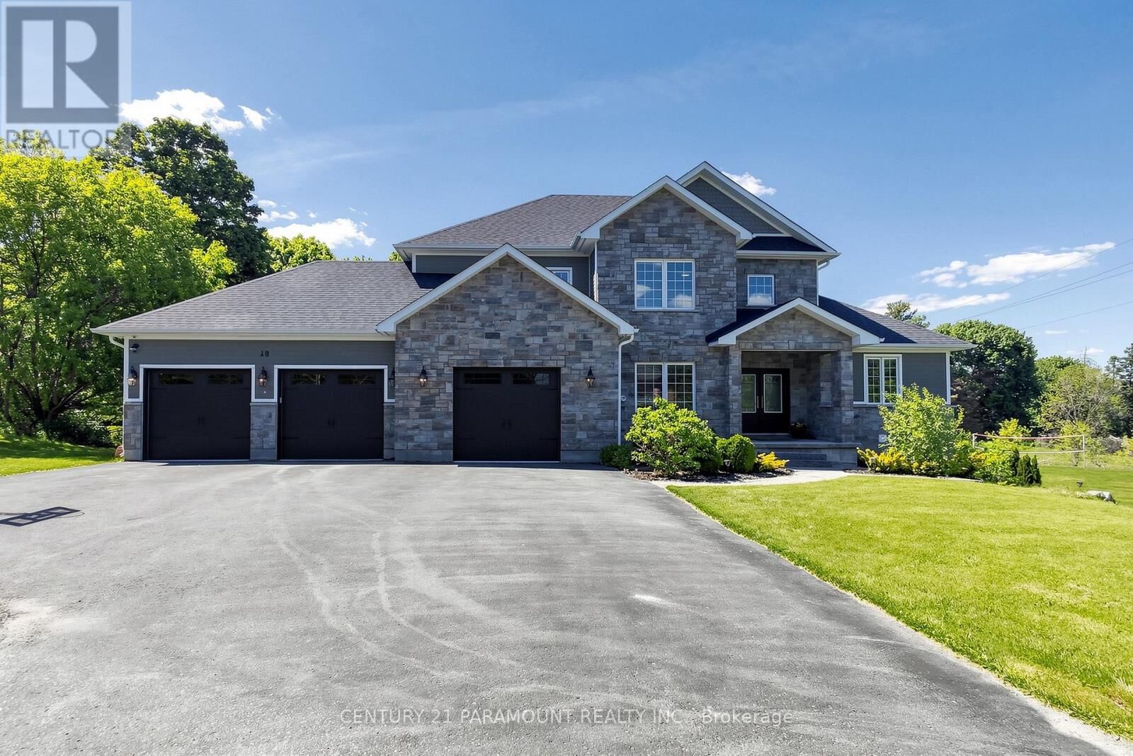 Property Photo:  48 Edmund Street  ON L7K 0K2 