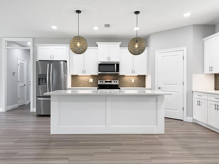 Property Photo:  9004 E River Drive  FL 32566 
