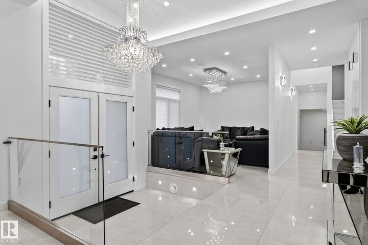Property Photo: 7304 164 Avenue NW AB T5Z 3Y3