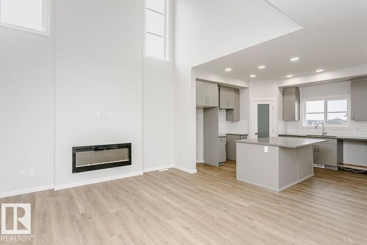 Property Photo: 2944 65 Street SW AB T6X 2Z3