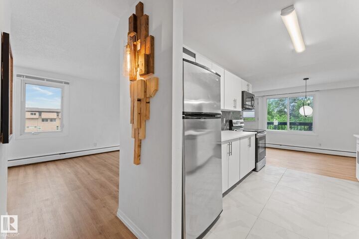 Property Photo:  7815 159 Street NW 202  AB T5R 2E1 