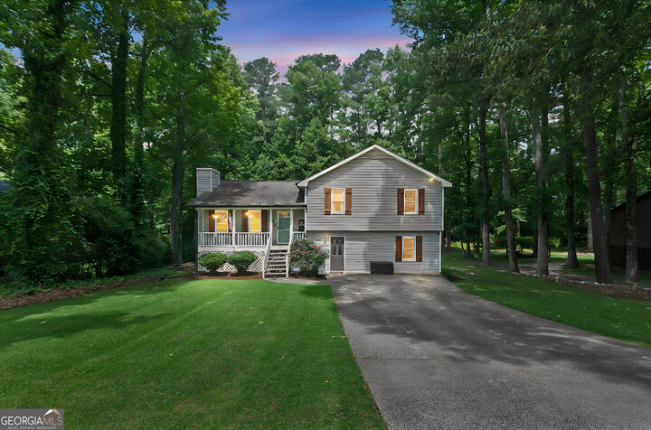 Property Photo: 5627 Pinedale Circle GA 30518