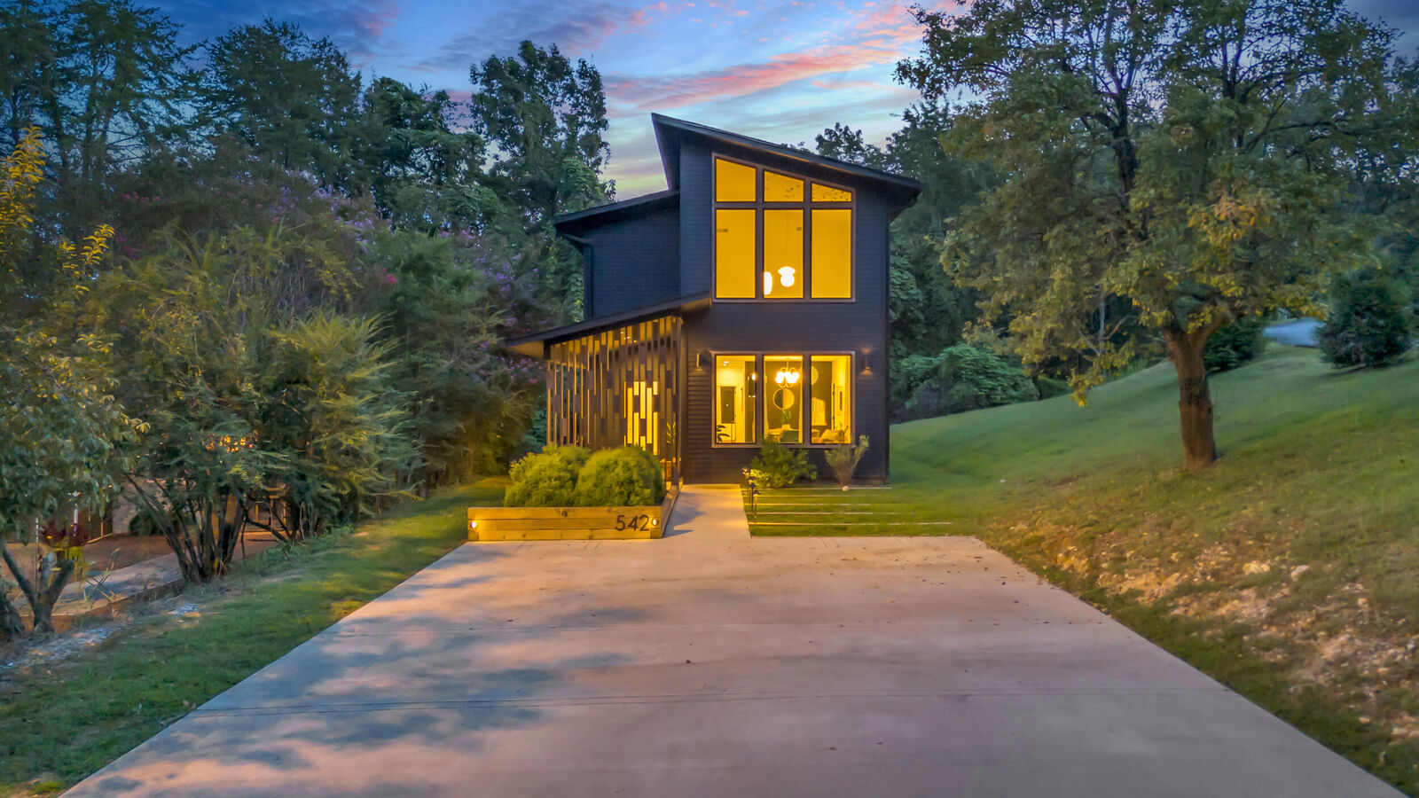 Property Photo:  542 Alexander Drive  TN 37415 