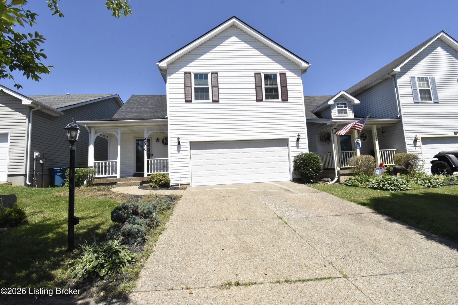 Property Photo:  4006 Mimosa View Dr  KY 40299 