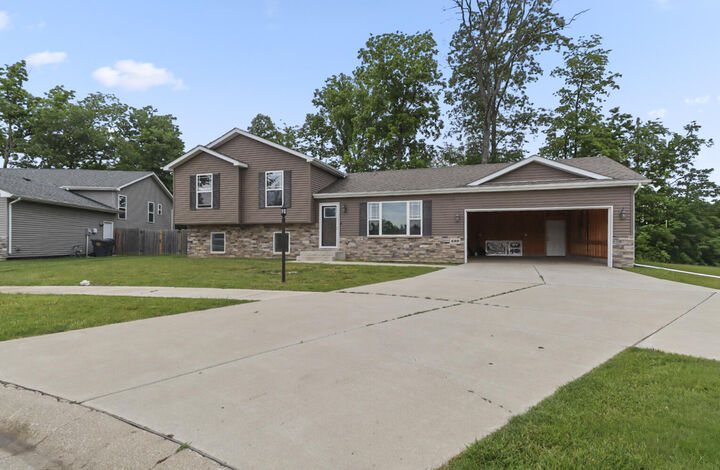 Property Photo:  699 Cross Meadows Drive  IN 46385 