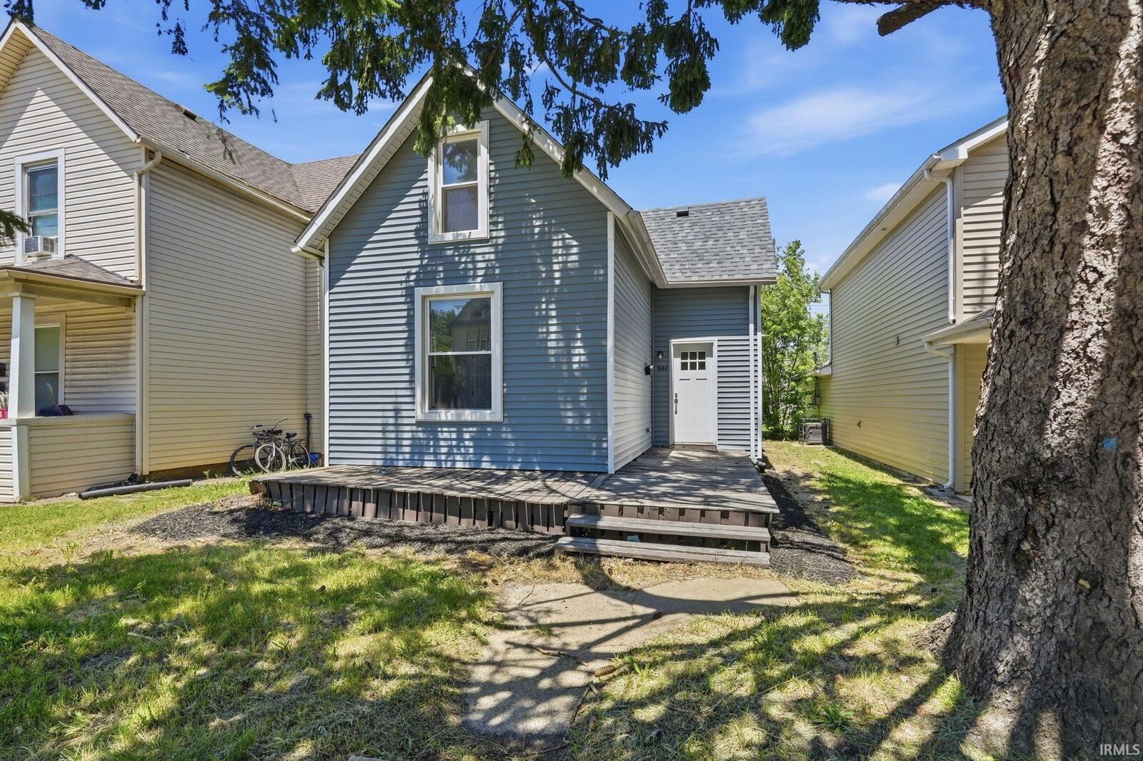Property Photo:  1444 Taylor Street  IN 46802 