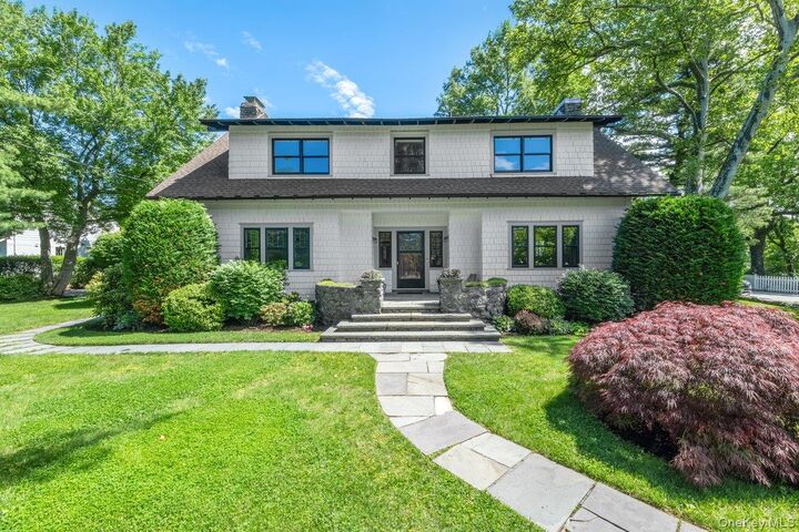Property Photo:  294 Weaver Street  NY 10538 