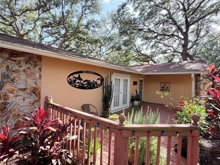 Property Photo:  13828 Friendship Lane  FL 33556 