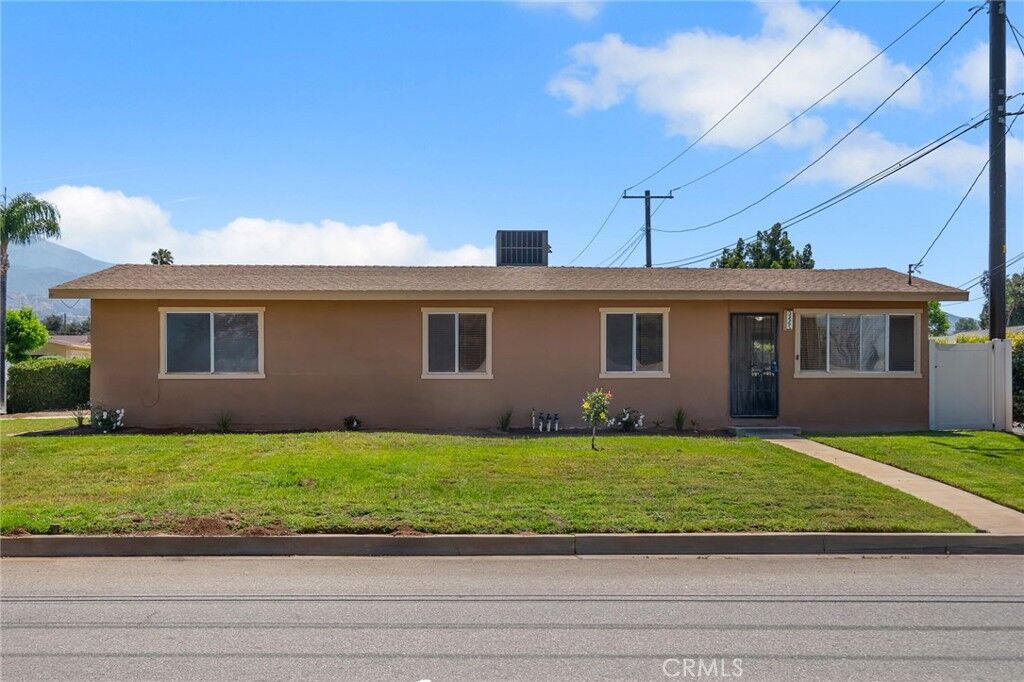 Property Photo: 13301 3rd Street CA 92399