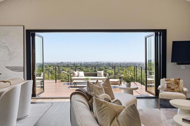Property Photo:  3687 Brandy Rock Way  CA 94061 