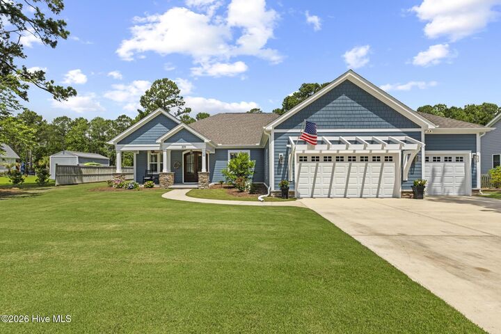 Property Photo:  309 Livingston Court  NC 28445 