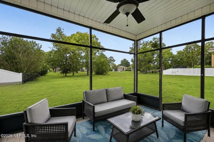 Property Photo:  1112 Pine Island Court  FL 32068 