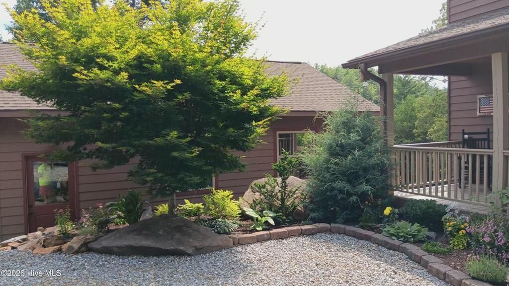 Property Photo:  175 Pin Oak Ridge  NC 28906 