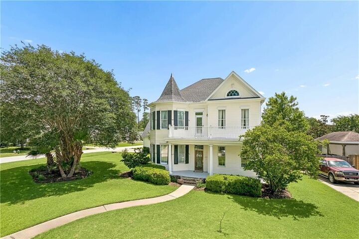 Property Photo:  1477 Woodmere Drive  LA 70471 
