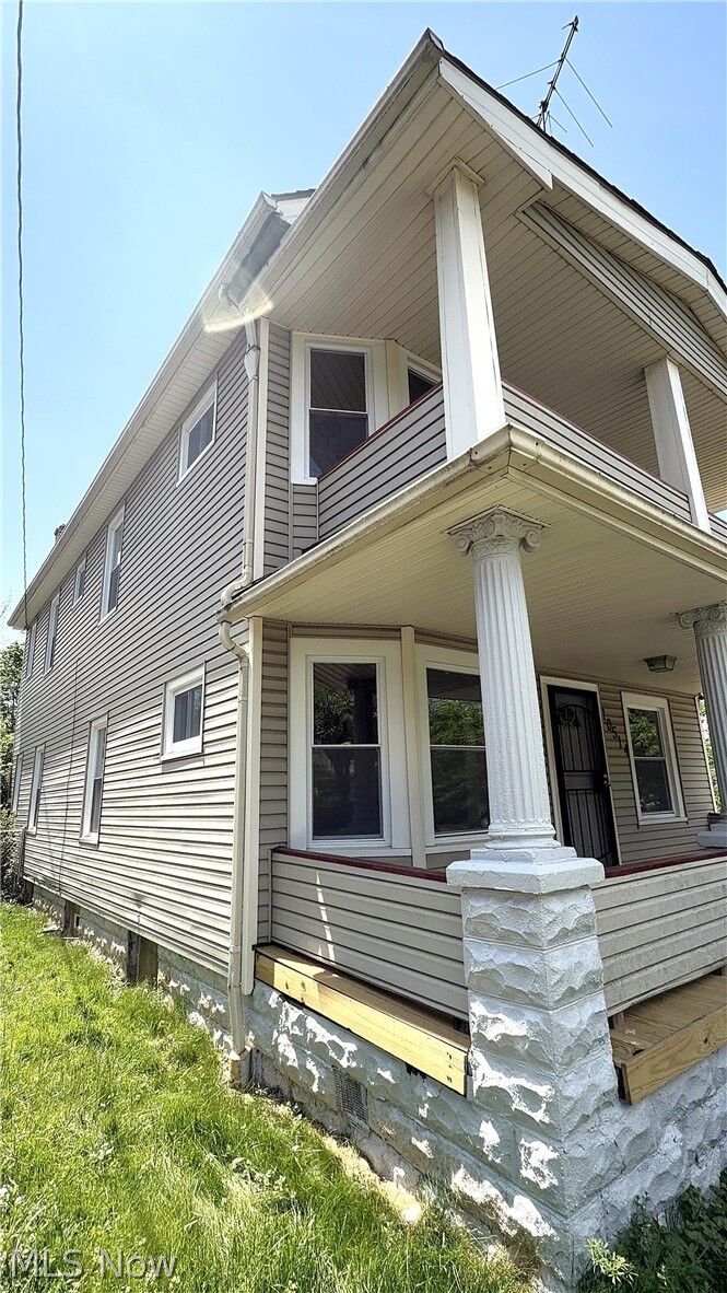 Property Photo:  10514 Lamontier Avenue  OH 44104 