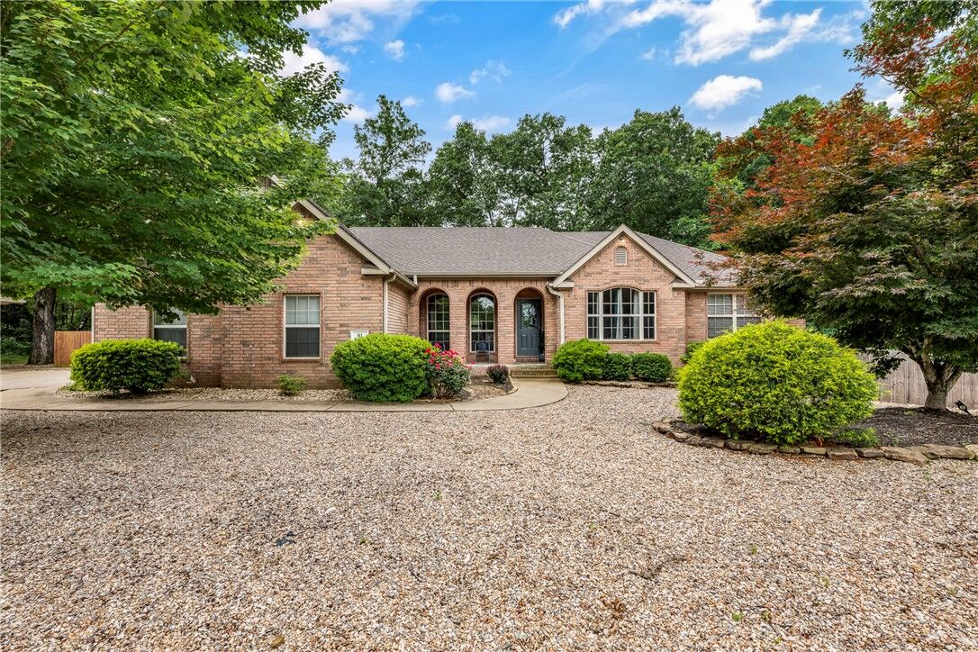 Property Photo:  91 Granshire Drive  AR 71714 