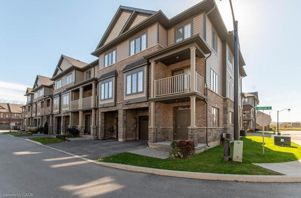 Property Photo:  8 Lakefront Drive  ON L8E 0J3 
