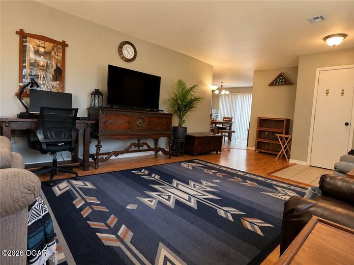 Property Photo:  1813 S 14th Place  AR 72758 