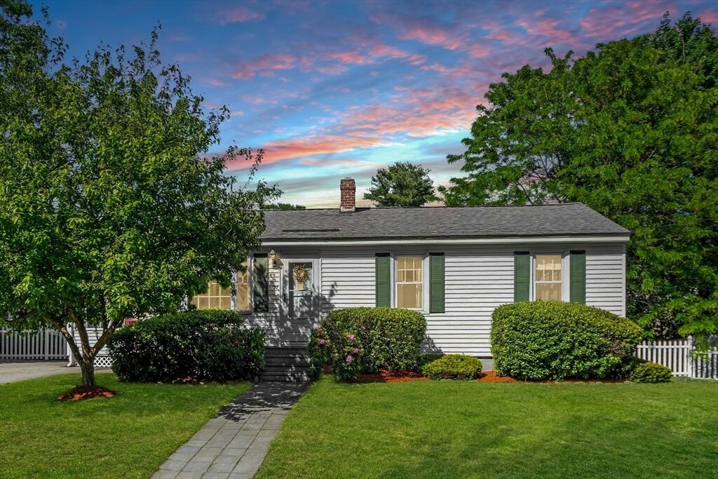 Property Photo:  27 Sunset Rd  MA 01826 