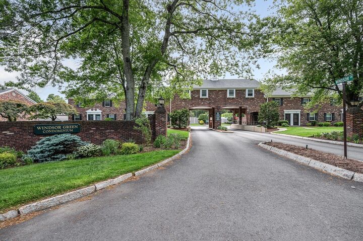 Property Photo:  1207 Windsor Dr 1207  MA 01701 