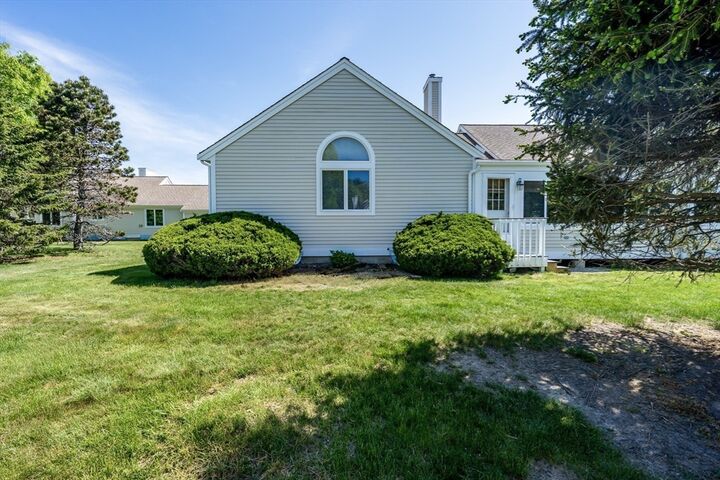 Property Photo:  7 Masters Ct 464  MA 02649 