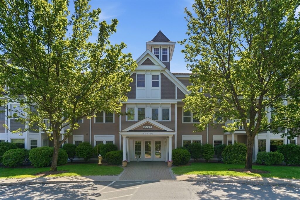 Property Photo:  6 Technology Dr 117  MA 01863 