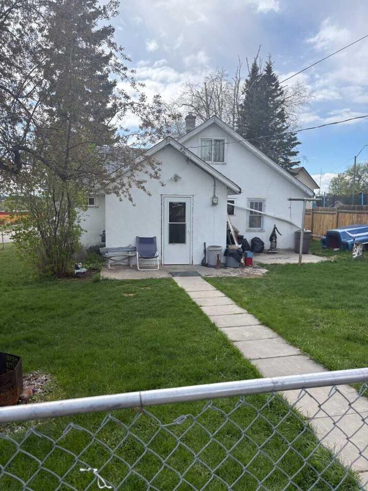 Property Photo:  4716 48 Avenue  AB T4T 1C3 