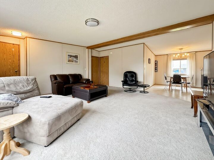 Property Photo:  4524 47 Avenue  AB T0E 1N0 