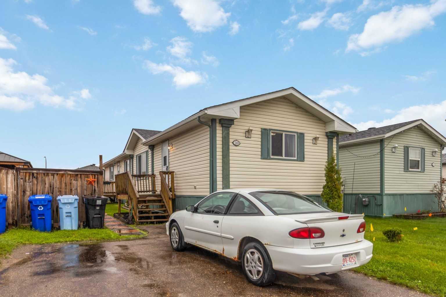Property Photo:  269 McKinlay Crescent  AB T9K 2M9 