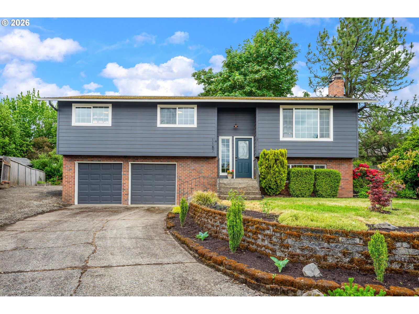 Property Photo:  1187 Netzel St  OR 97045 