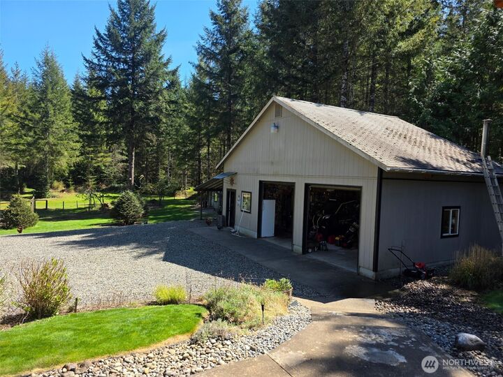 Property Photo:  60 E Nikki Lane  WA 98528 