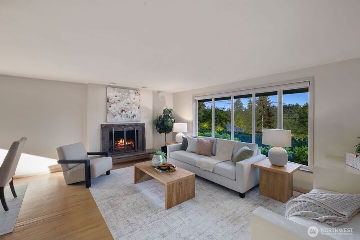 Property Photo: 8433 221st Place SW WA 98026