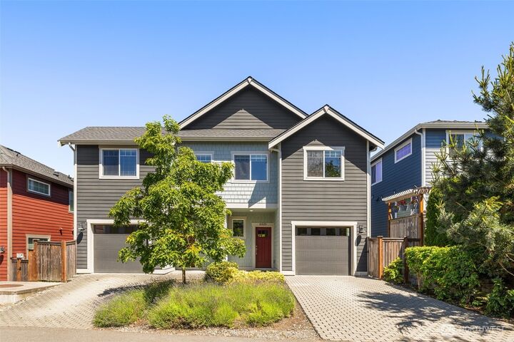 Property Photo:  6523  31st Avenue SW  WA 98126 