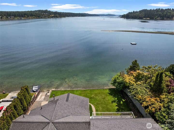 Property Photo:  2815  Moorelands Drive NW  WA 98335 