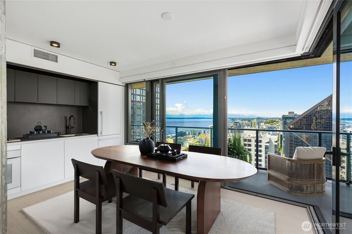 Property Photo: 300 Virginia Street 2602 WA 98101