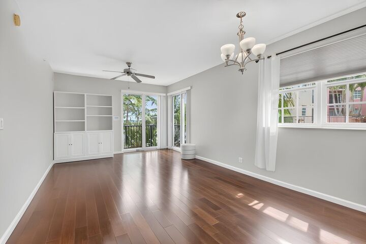 Property Photo:  225 NE 1st Street 301  FL 33444 