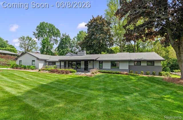 Property Photo: 3885 Oakland Drive MI 48301