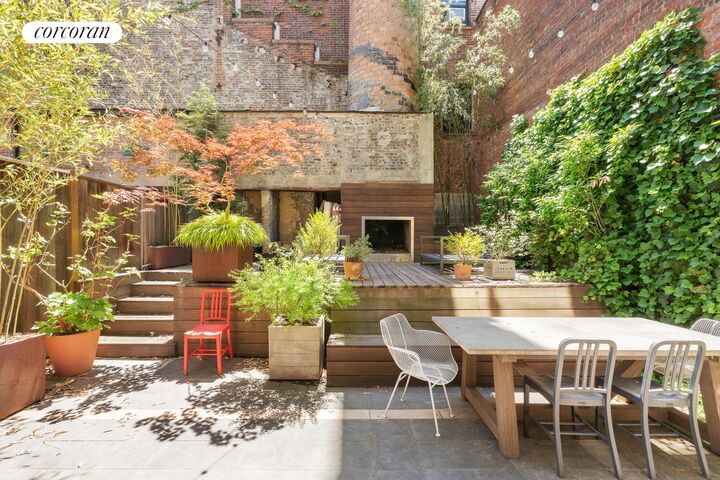 Property Photo:  130 Jackson Street 1E  NY 11211 