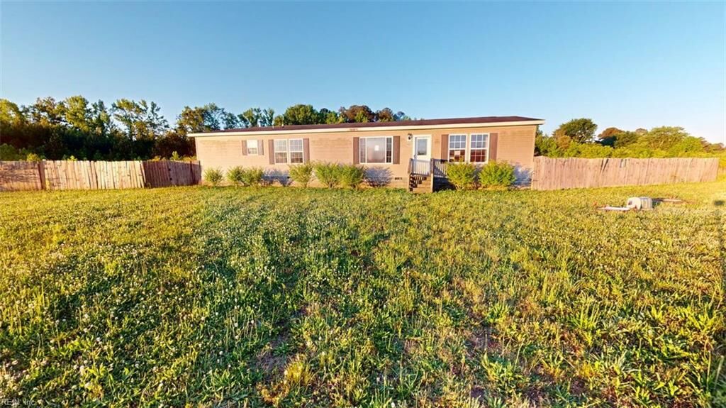 Property Photo:  4985 Deer Path Rd  VA 23437 