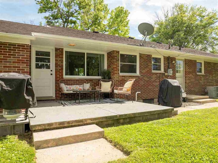 Property Photo:  2520 S B Street  IN 47374 
