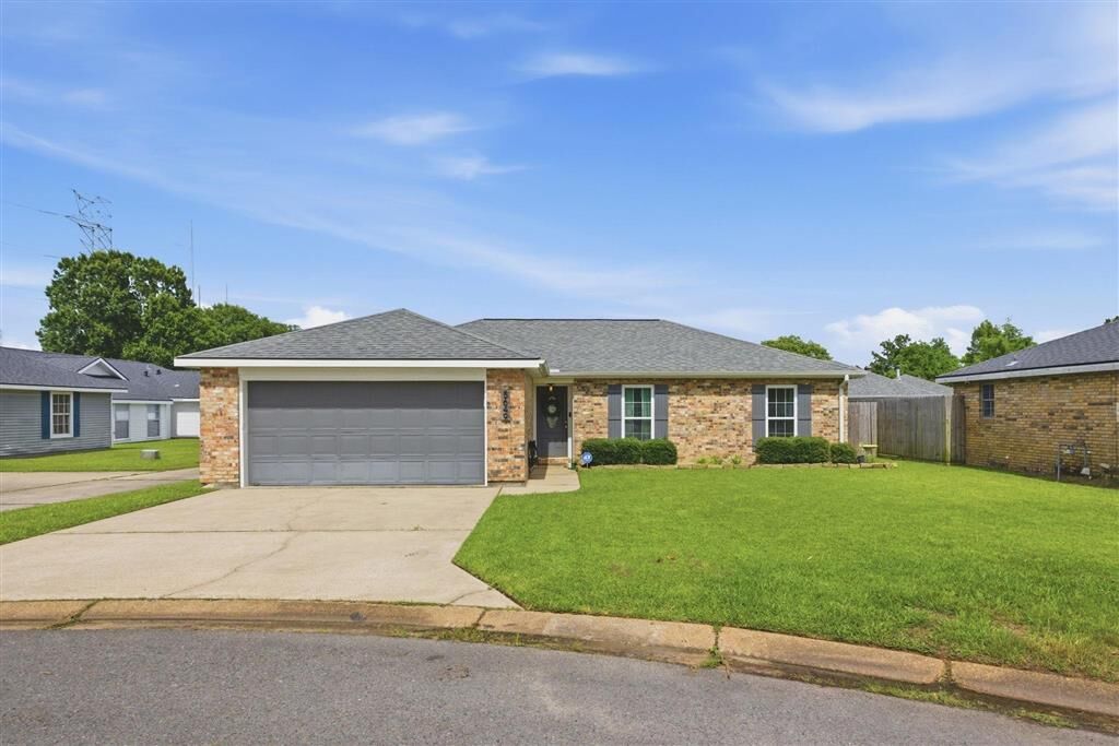 Property Photo:  5649 Smokey Hills Trail  LA 70605 